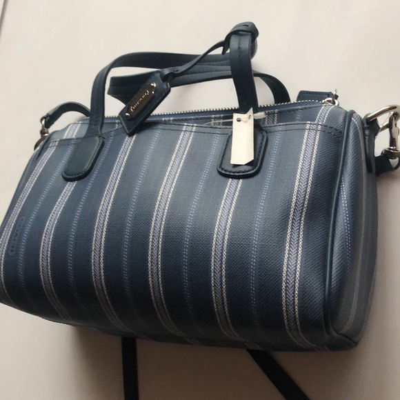 Coach Rare Handbag - Picture 8 of 15